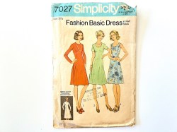 7027 Simplicity Simple Sew Fashion Basic Princess Dress Half Size Pattern 16 1/2 Bust 39 inches